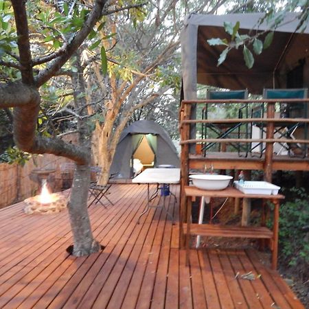 فندق Woodcutter'S Bush Camp At The Old Trading Post وايلدرنيس المظهر الخارجي الصورة